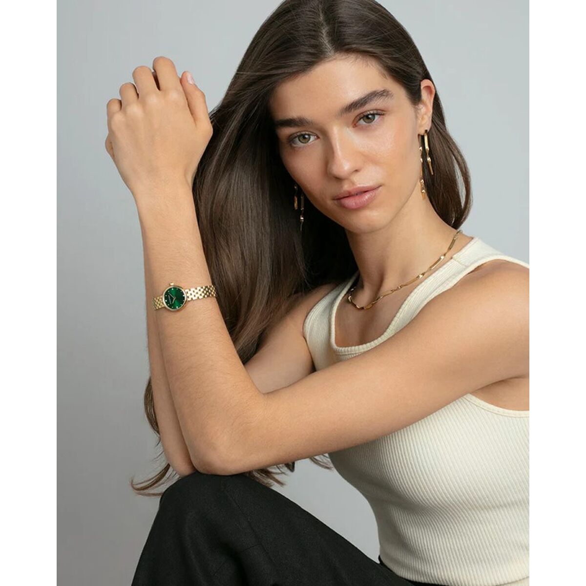 V2H557AC8A5D5AF24215E32AF331CD09854R6733186P4