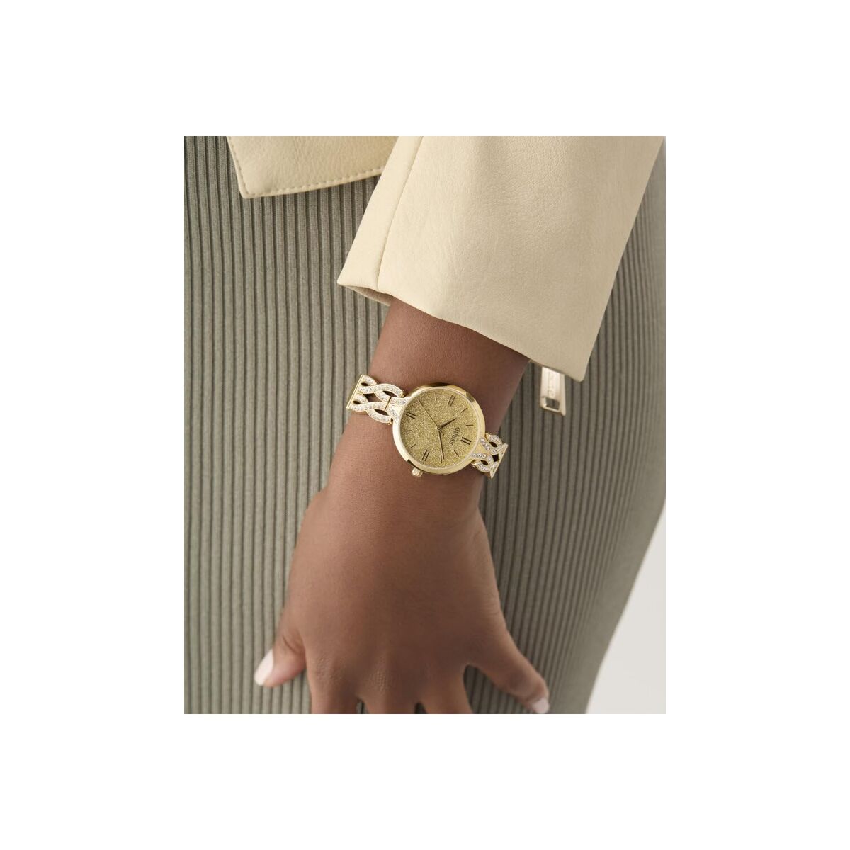 V1H13CDDBA24C0613AC53F7C983D6524B39RP6