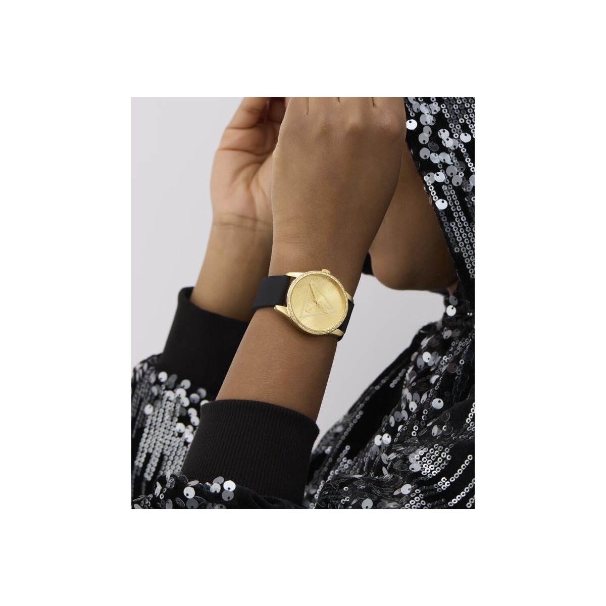 V1H0B3C171A5EC732BF79E1EEE07D10892BRP7