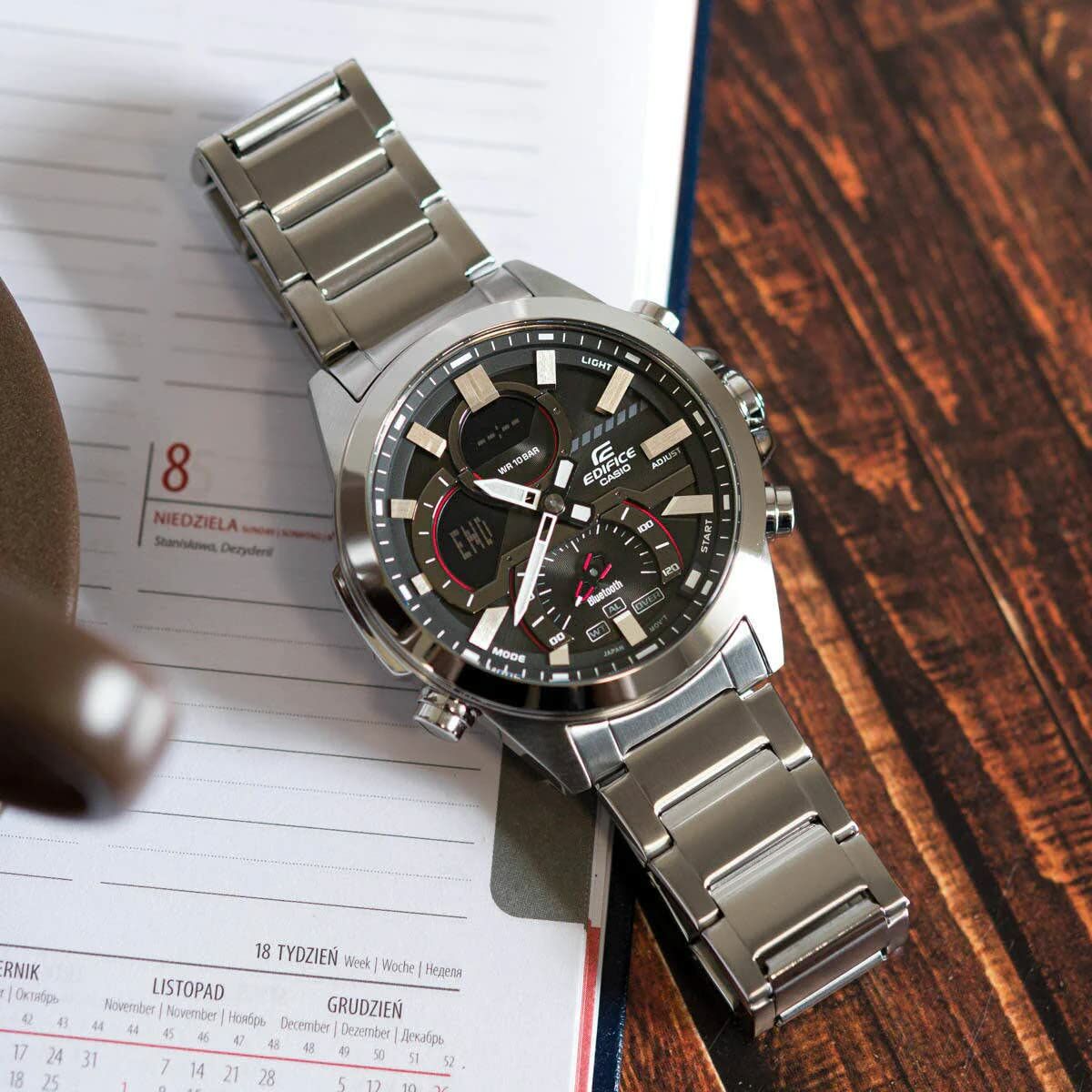 V1H420CB8607D0423E87F4DC5E8DCB3D9A3RP1