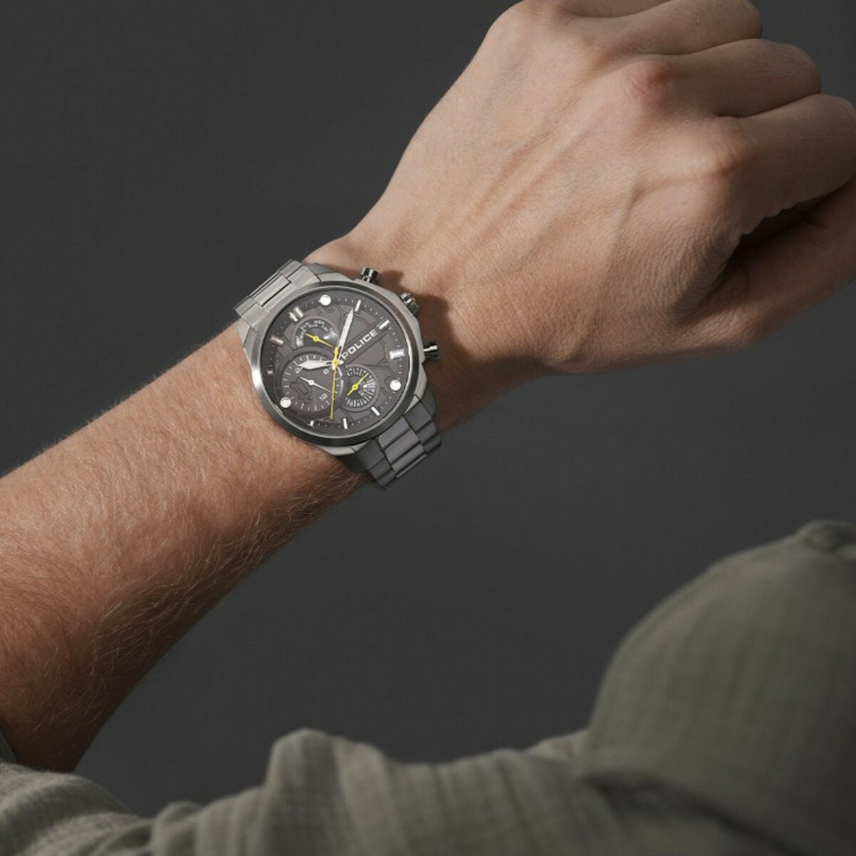 V4H913AD1DDB7C4D64C71B08FF8D40C6E54R4955058P4